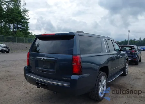 2020 Chevrolet Suburban 4Wd Premier z USA, uszkodzony, nr VIN 1GNSKJKJ1LR208247